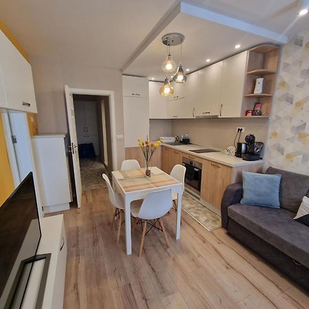 Brand New Luxury Flat In The City Center فارنا المظهر الخارجي الصورة