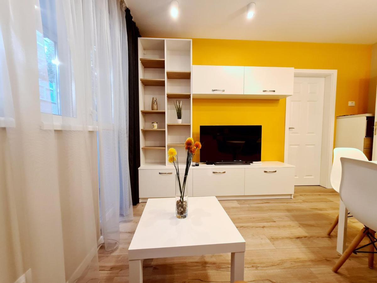 Brand New Luxury Flat In The City Center فارنا المظهر الخارجي الصورة